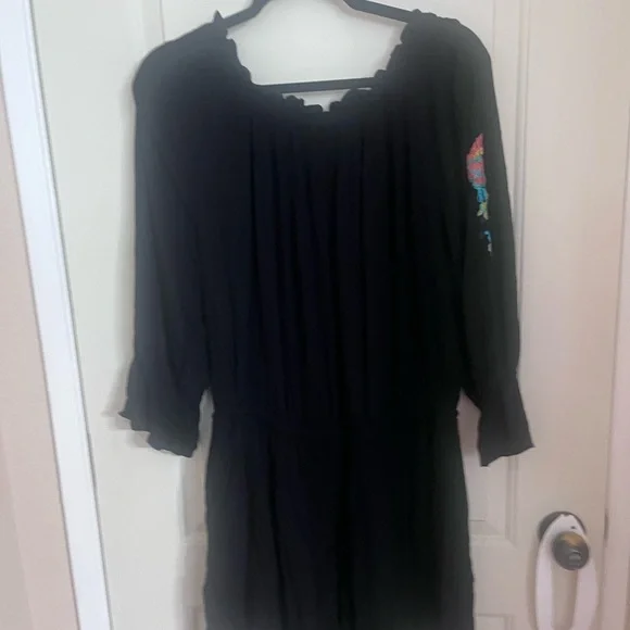 Wrangler Black Ruffled Top - Picture 6 of 7